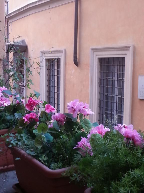 Cuore Di Roma Apartment Room photo